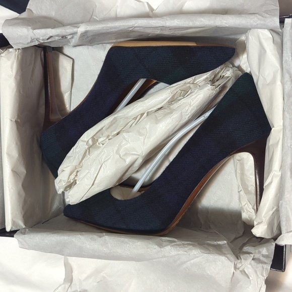 Ralph Lauren Celia Black Watch Tartan Pumps Women's Size 6/36 B Black Mu Tartan. - Picture 13 of 13